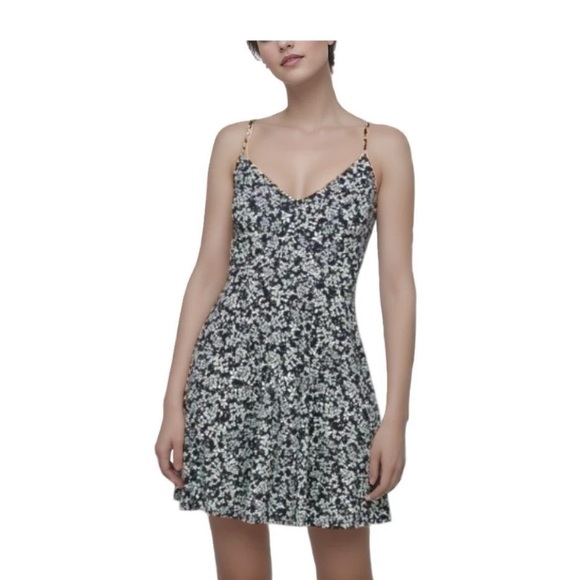 nine britton Dresses & Skirts - Nine Britton Lizzy Brushed Floral‎ Knit Dress
